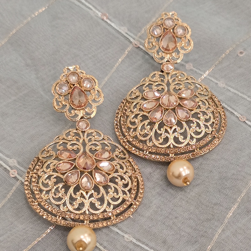 Ornate Gold and Champagne Earrings with Intricate Filigree Design